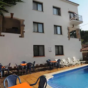 apartamentos-ar-caribe-lloret.topcostabravahotels.com/